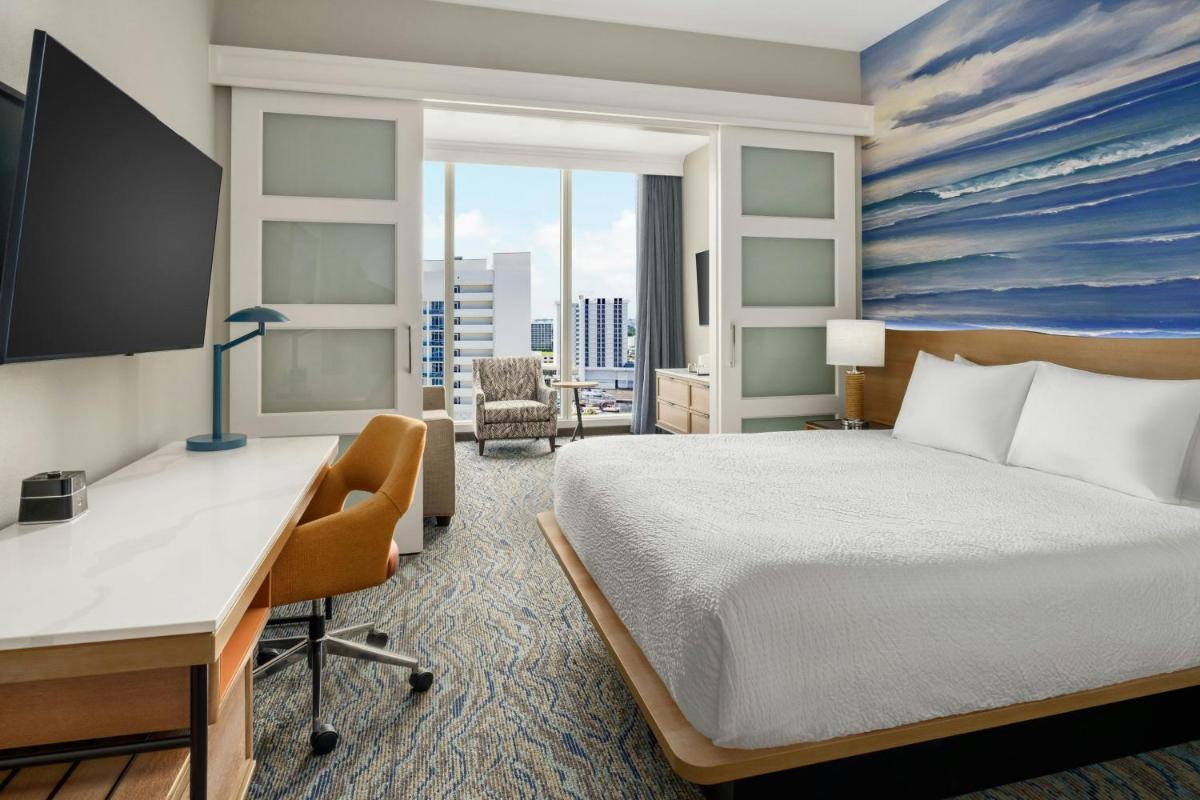 Courtyard by Marriott Fort Lauderdale Beach - image 4