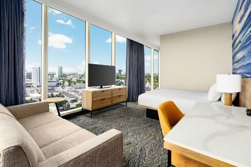 Courtyard by Marriott Fort Lauderdale Beach - image 10