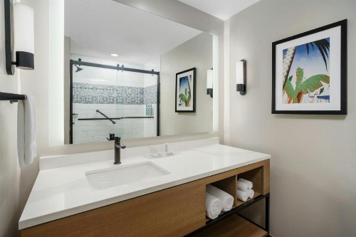 Courtyard by Marriott Fort Lauderdale Beach - image 18
