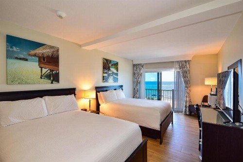 Sun Tower Hotel & Suites on the Beach - image 11