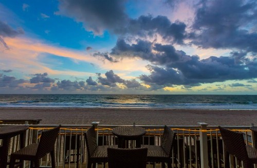 Sun Tower Hotel & Suites on the Beach - image 16