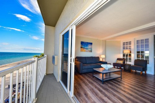 Sun Tower Hotel & Suites on the Beach - image 29