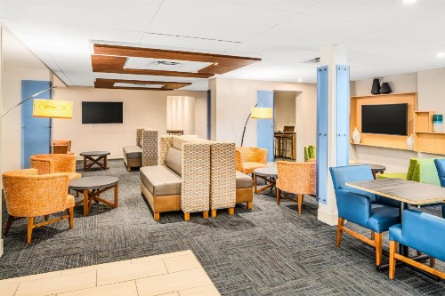 Holiday Inn Express Cruise Airport an IHG Hotel - image 29