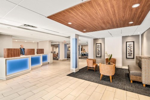 Holiday Inn Express Cruise Airport an IHG Hotel - image 9