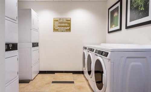 Candlewood Suites Fort Lauderdale Airport-Cruise an IHG Hotel - image 13