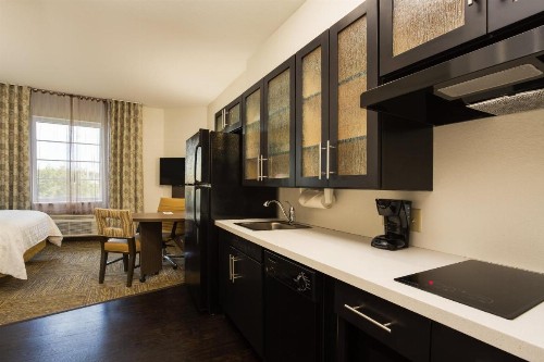 Candlewood Suites Fort Lauderdale Airport-Cruise an IHG Hotel - image 24