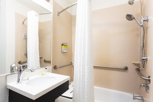 Candlewood Suites Fort Lauderdale Airport-Cruise an IHG Hotel - image 30
