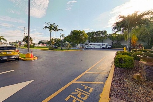 Rodeway Inn & Suites Fort Lauderdale Airport & Cruise Port - image 15