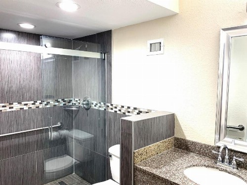 Rodeway Inn & Suites Fort Lauderdale Airport & Cruise Port - image 38