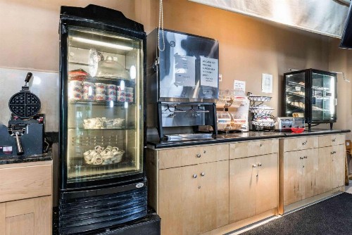 Rodeway Inn & Suites Fort Lauderdale Airport & Cruise Port - image 8