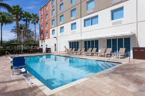 Holiday Inn Express Hotel & Suites Fort Lauderdale Airport/Cruise Port an IHG Hotel