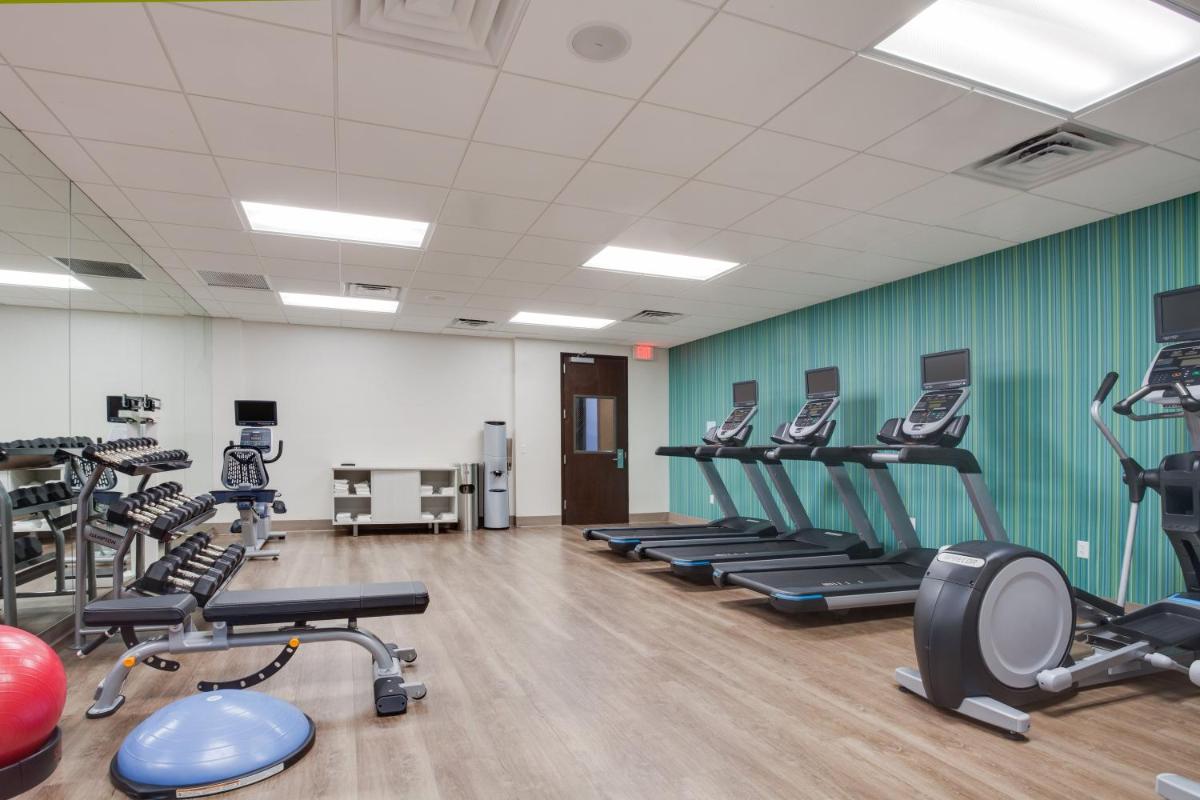 Holiday Inn Express Hotel & Suites Fort Lauderdale Airport/Cruise Port an IHG Hotel - image 4