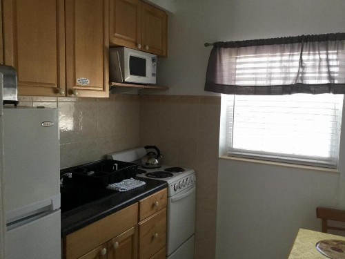Breakaway Inn Guest House - image 8