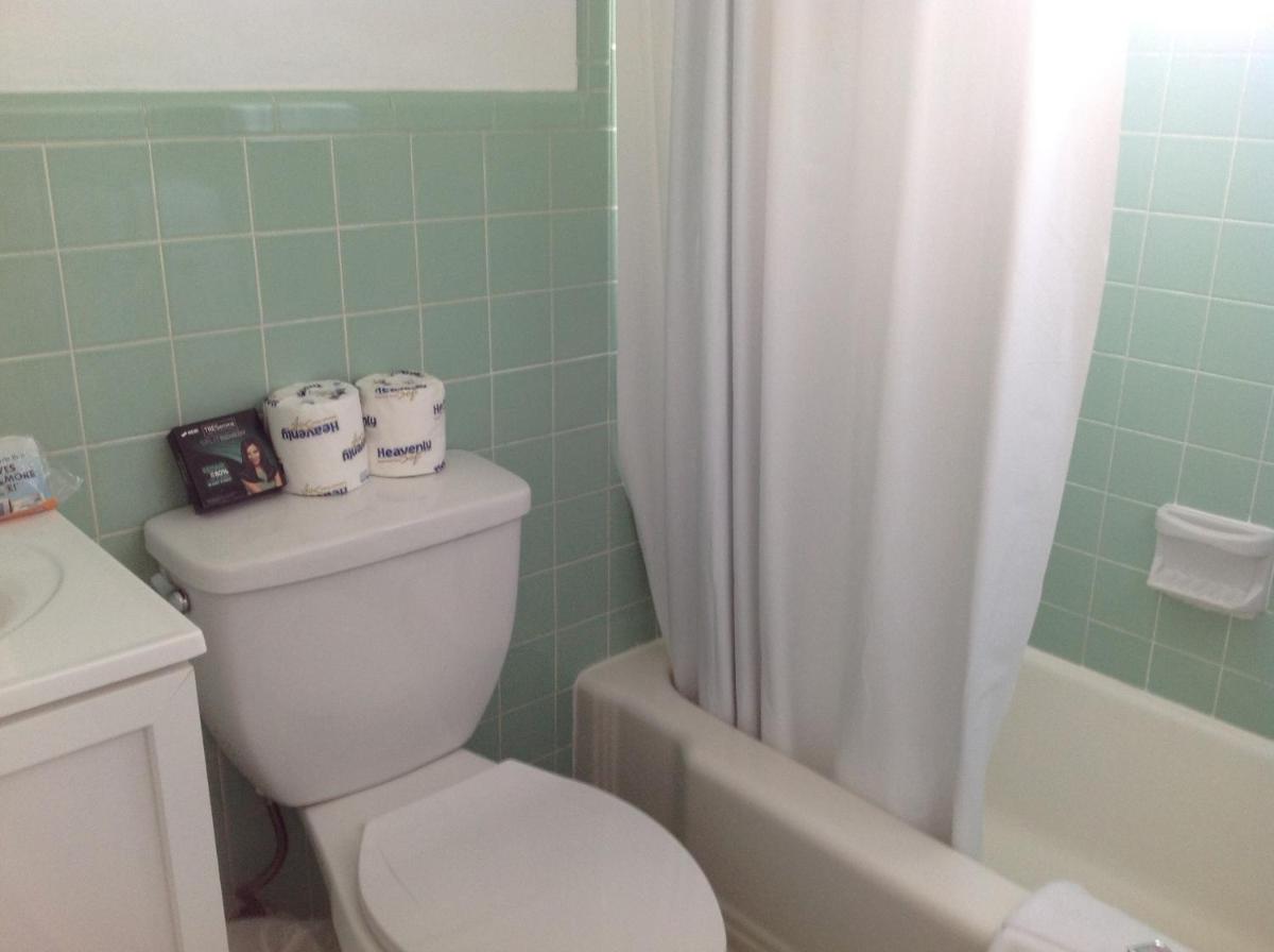 Summerland Suites - image 5