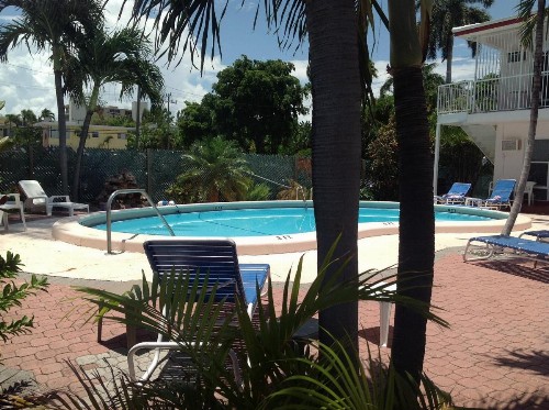 Birch Patio Motel - image 3