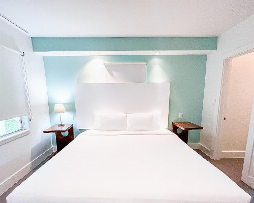 Royal Palms Resort & Spa - image 4