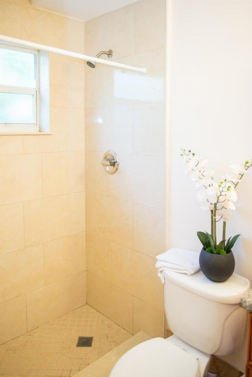 Shore Haven Resort Inn - image 26