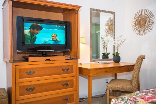Shore Haven Resort Inn - image 27