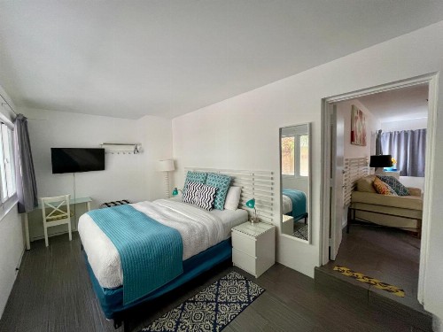 Nobleton Hotel - image 22