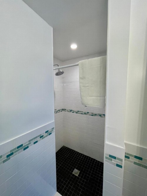 Nobleton Hotel - image 27