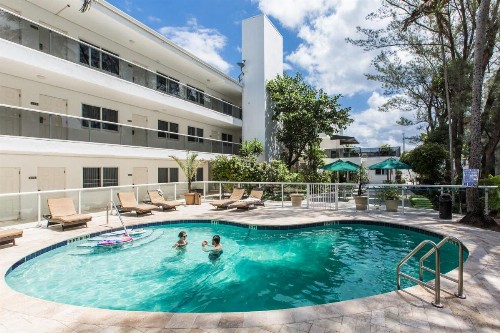 Premiere Hotel - image 11