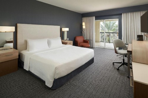 Courtyard by Marriott Fort Lauderdale Weston - image 11