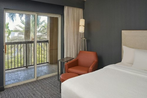 Courtyard by Marriott Fort Lauderdale Weston - image 3
