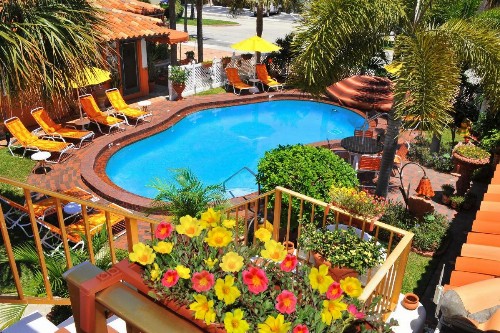 Blue Seas Courtyard - image 6