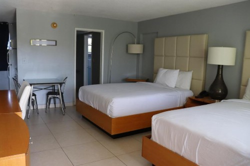 Ocean Mile Hotel - image 18