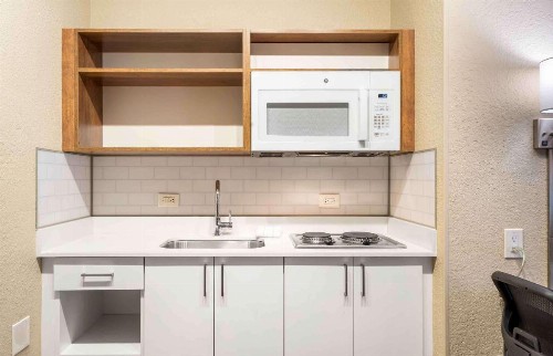 Extended Stay America Premier Suites - Fort Lauderdale - Cypress Creek - Park North - image 8