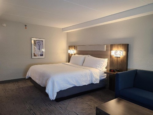 Holiday Inn Express Fort Lauderdale North - Executive Airport an IHG Hotel - image 10