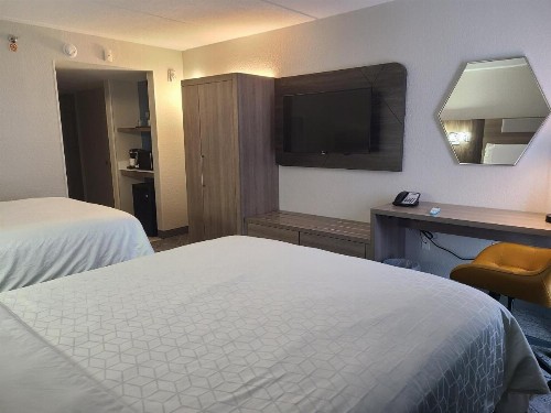 Holiday Inn Express Fort Lauderdale North - Executive Airport an IHG Hotel - image 18