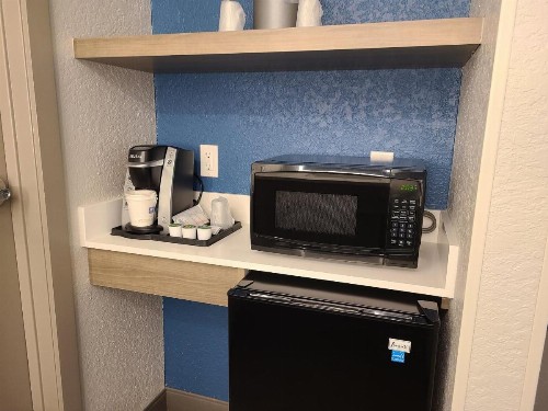 Holiday Inn Express Fort Lauderdale North - Executive Airport an IHG Hotel - image 32