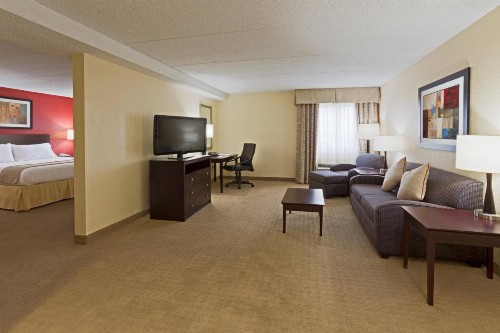 Holiday Inn Express Fort Lauderdale North - Executive Airport an IHG Hotel - image 33