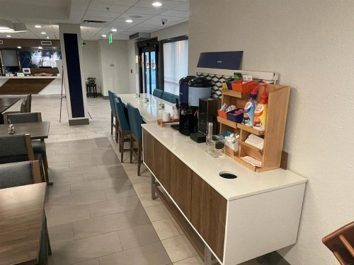 Holiday Inn Express Fort Lauderdale North - Executive Airport an IHG Hotel - image 36