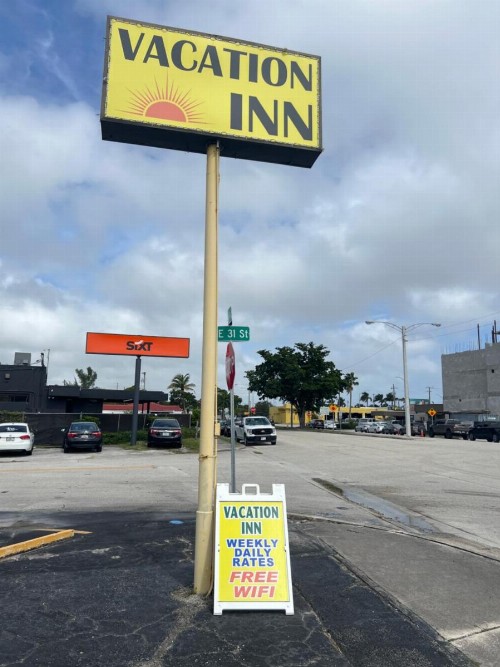 Vacation Inn Motel - image 12