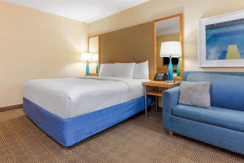 La Quinta Inn by Wyndham Ft. Lauderdale Northeast - image 27