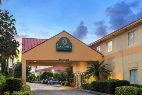 La Quinta Inn by Wyndham Ft. Lauderdale Northeast - image 5