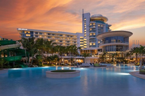 Pier Sixty-Six Hotel and Marina