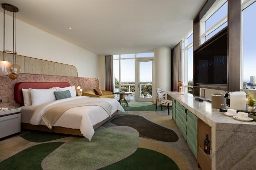 Pier Sixty-Six Hotel and Marina - image 17