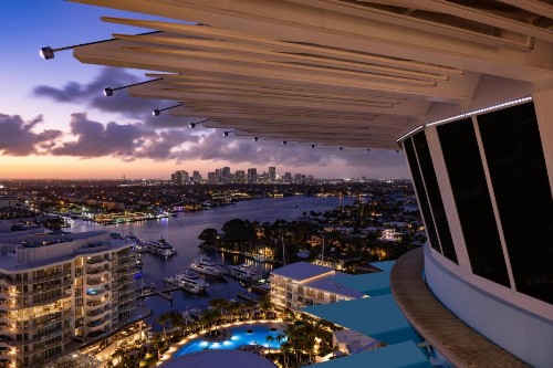 Pier Sixty-Six Hotel and Marina - image 27