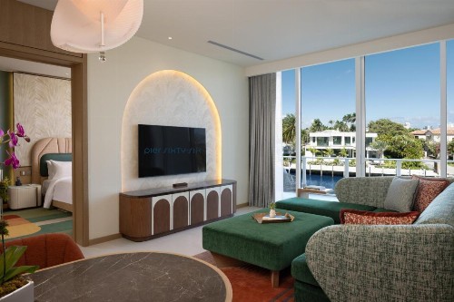 Pier Sixty-Six Hotel and Marina - image 3