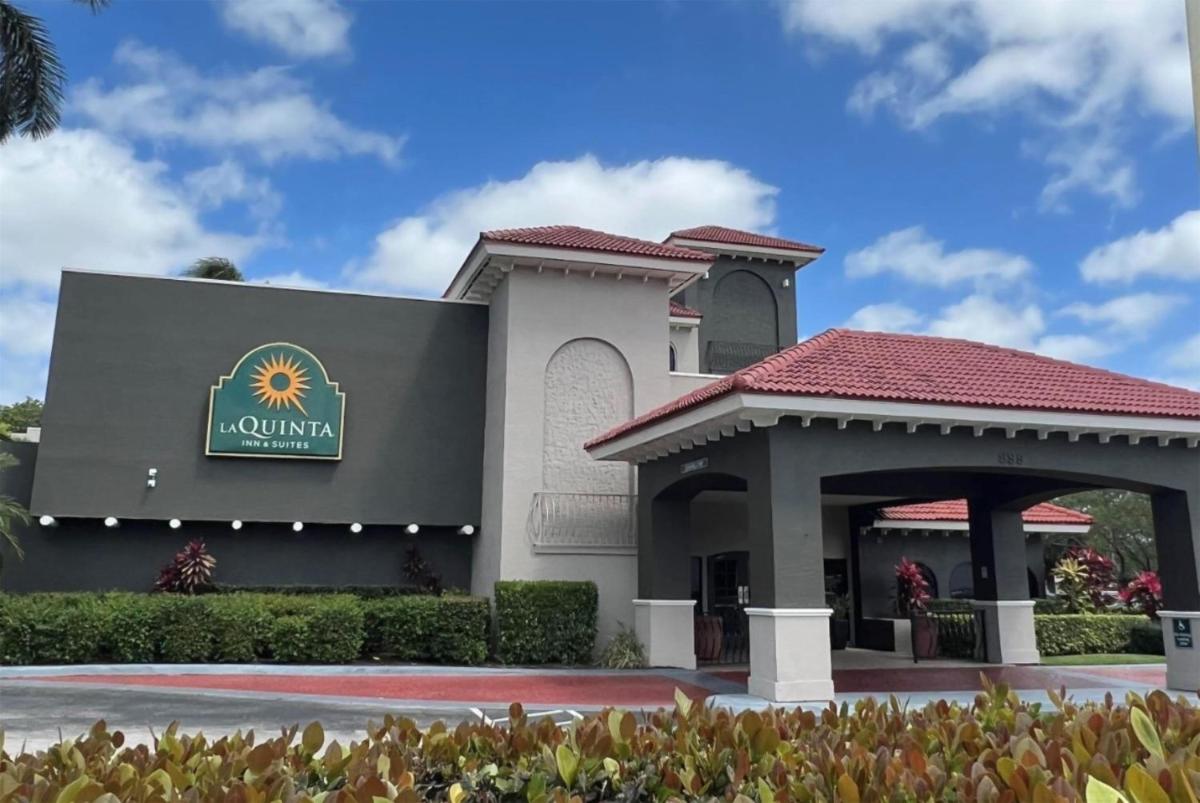 La Quinta by Wyndham Ft Lauderdale Cypress Creek - image 2