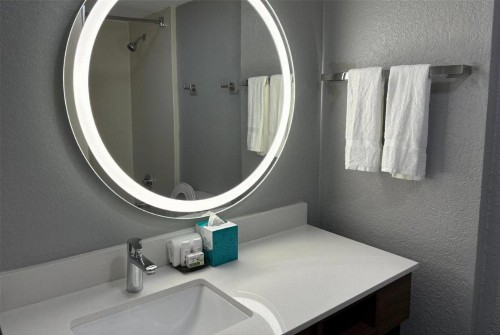 La Quinta by Wyndham Ft Lauderdale Cypress Creek - image 6
