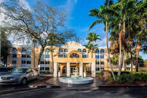 La Quinta by Wyndham Fort Lauderdale Tamarac - image 39
