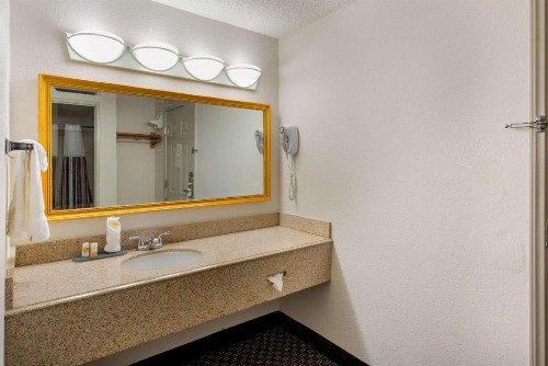 La Quinta Inn by Wyndham Ft. Lauderdale Tamarac East - image 14