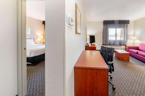 La Quinta Inn by Wyndham Ft. Lauderdale Tamarac East - image 18