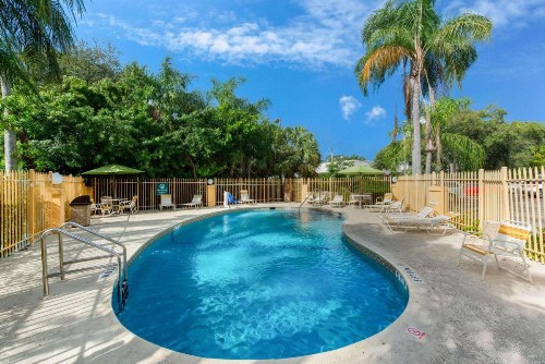 La Quinta Inn by Wyndham Ft. Lauderdale Tamarac East - image 30