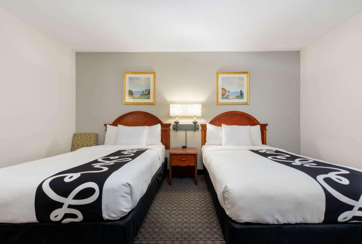 La Quinta Inn by Wyndham Ft. Lauderdale Tamarac East - image 6