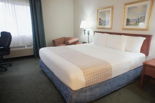 La Quinta Inn by Wyndham Ft. Lauderdale Tamarac East - image 8